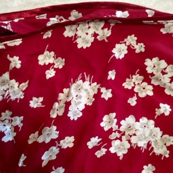 ❤️GAP Mini A-Line Flare Skirt Red Floral Size 1 … - Picture 3 of 9
